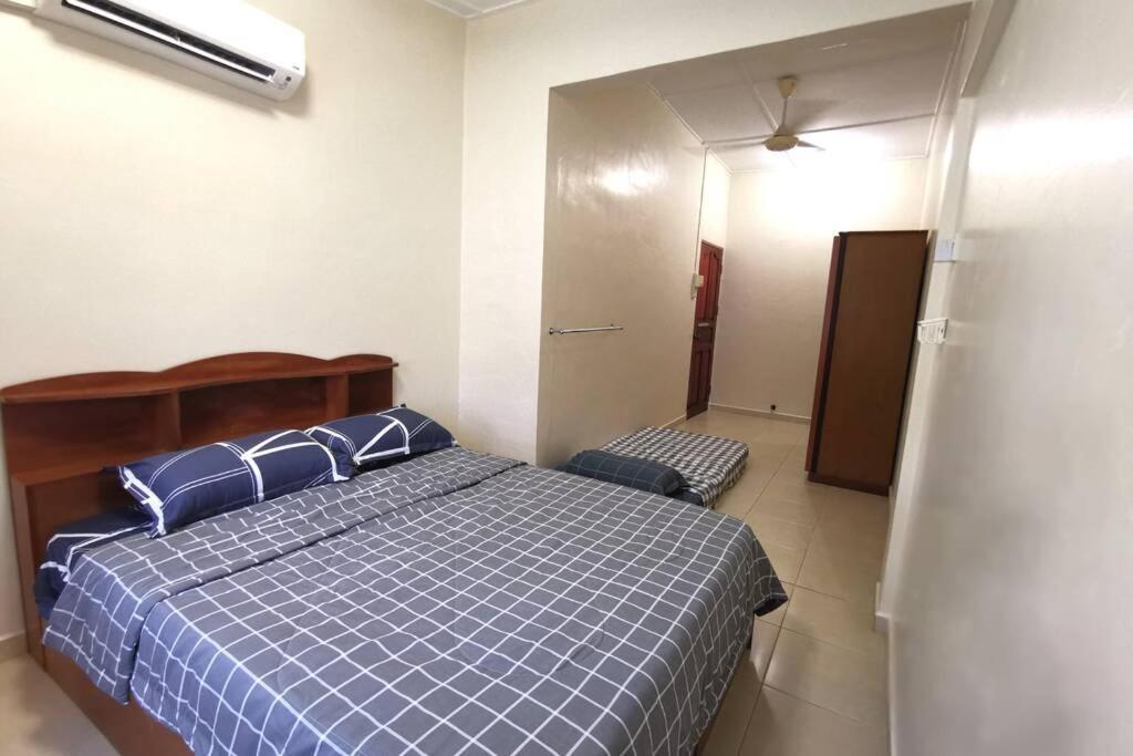 Fun Beach Homestay Mersing Exterior foto